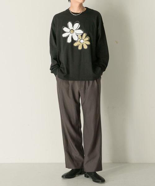 SENSE OF PLACE by URBAN RESEARCH（センスオブプレイスバイアーバンリサーチ）の「ポップアートフラワープリントロングTシャツ A（Tシャツ/カットソー・メンズ・ホワイト/オートミール/ブラック・MEDIUM/LARGE）」の4枚目の写真