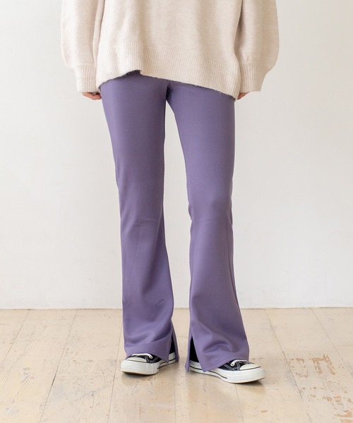 VitaFelice（ヴィータフェリーチェ）の「裏起毛 サイドスリット セミフレアリブレギンスパンツ（その他パンツ・レディース・ブルー系/ブラック/キャメル/ベージュ・FREE）」の17枚目の写真