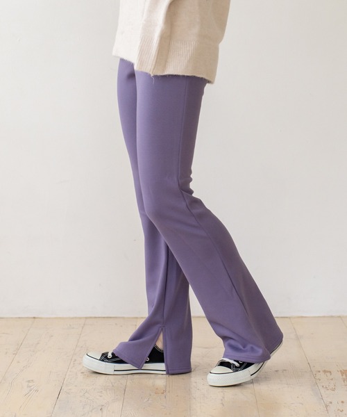 VitaFelice（ヴィータフェリーチェ）の「裏起毛 サイドスリット セミフレアリブレギンスパンツ（その他パンツ・レディース・ブルー系/ブラック/キャメル/ベージュ・FREE）」の18枚目の写真