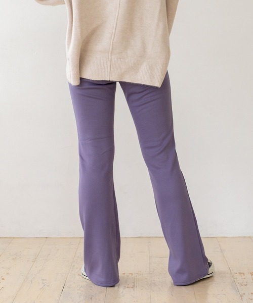 VitaFelice（ヴィータフェリーチェ）の「裏起毛 サイドスリット セミフレアリブレギンスパンツ（その他パンツ・レディース・ブルー系/ブラック/キャメル/ベージュ・FREE）」の19枚目の写真