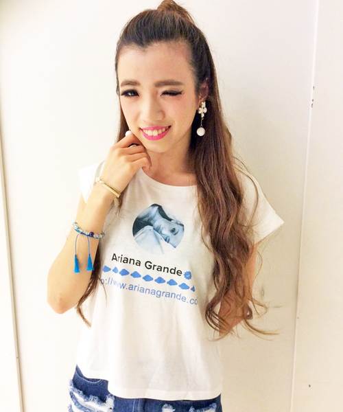 VENCEEXCHANGE（ヴァンスエクスチェンジ）の「アリアナ・グランデアイコンTシャツ（Tシャツ/カットソー・レディース・ホワイト・MEDIUM）」の8枚目の写真