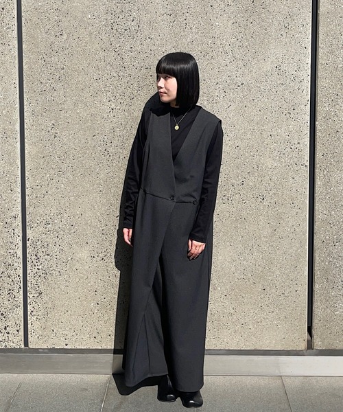 MIDIUMISOLID(ミディウミソリッド)の「コンパクトロングスリーブT(Tシャツ/カットソー・レディース・ベージュ/ブラック/オフホワイト・FREE)」の21枚目の写真