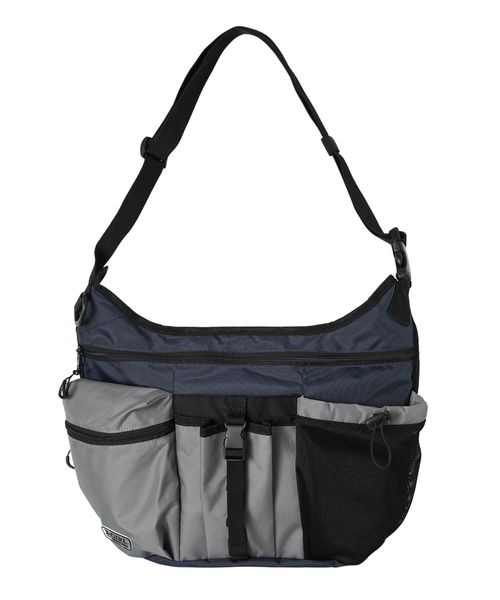 X-girl（エックスガール）の「DAISY CHAIN SHOULDER BAG（ショルダーバッグ・レディース・ブラック/ネイビー・ONE SIZE）」の11枚目の写真