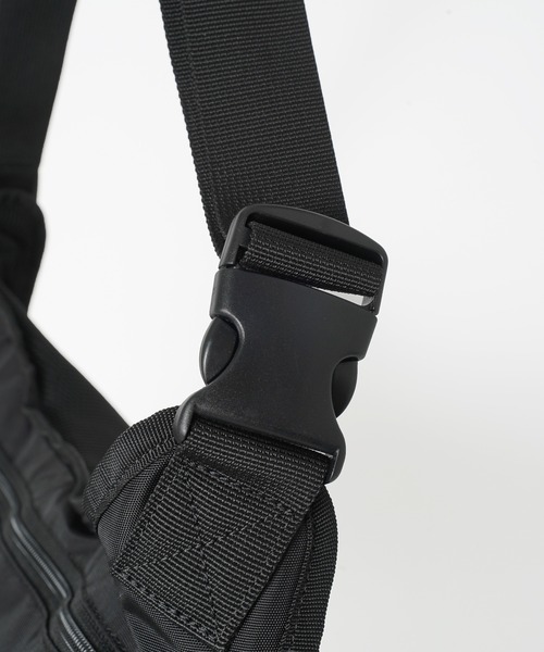 X-girl（エックスガール）の「DAISY CHAIN SHOULDER BAG（ショルダーバッグ・レディース・ブラック/ネイビー・ONE SIZE）」の17枚目の写真