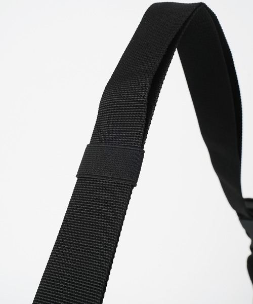 X-girl（エックスガール）の「DAISY CHAIN SHOULDER BAG（ショルダーバッグ・レディース・ブラック/ネイビー・ONE SIZE）」の5枚目の写真