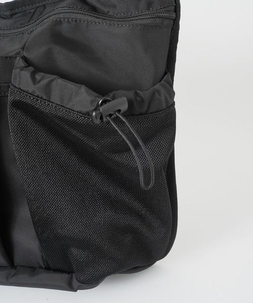 X-girl（エックスガール）の「DAISY CHAIN SHOULDER BAG（ショルダーバッグ・レディース・ブラック/ネイビー・ONE SIZE）」の7枚目の写真