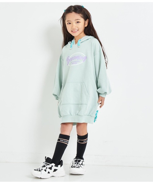 ANAP kids（アナップキッズ）の「ベロアリボンスピンドルフード付き裏毛スウェットワンピース（ワンピース・キッズ・ベージュ/ブラック/ミント・100cm/120cm/130cm/110cm）」の5枚目の写真