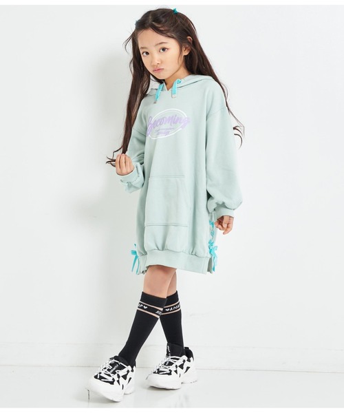 ANAP kids（アナップキッズ）の「ベロアリボンスピンドルフード付き裏毛スウェットワンピース（ワンピース・キッズ・ベージュ/ブラック/ミント・100cm/120cm/130cm/110cm）」の8枚目の写真