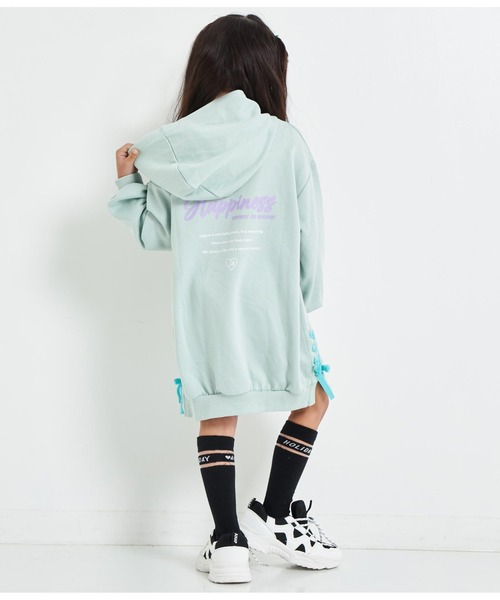 ANAP kids（アナップキッズ）の「ベロアリボンスピンドルフード付き裏毛スウェットワンピース（ワンピース・キッズ・ベージュ/ブラック/ミント・100cm/120cm/130cm/110cm）」の7枚目の写真