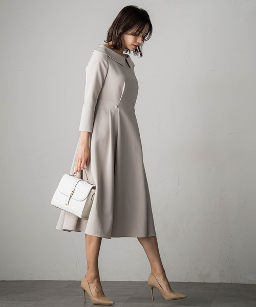 Viaggio Blu（ビアッジョブルー）の「soalonダブルクロスワンピース（ワンピース・レディース・ベージュ/ネイビー・M/S）」の5枚目の写真