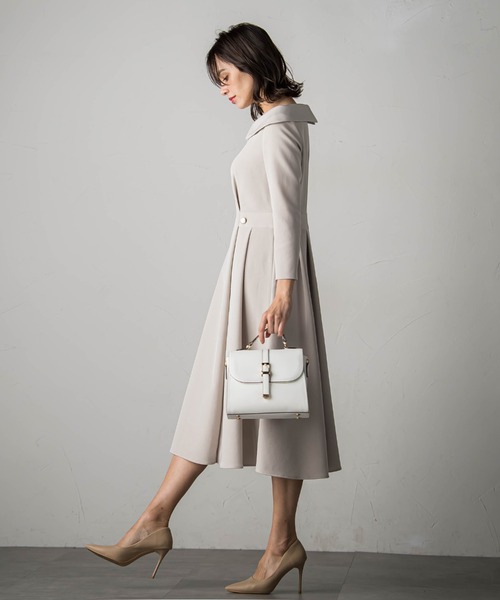 Viaggio Blu（ビアッジョブルー）の「soalonダブルクロスワンピース（ワンピース・レディース・ベージュ/ネイビー・M/S）」の6枚目の写真