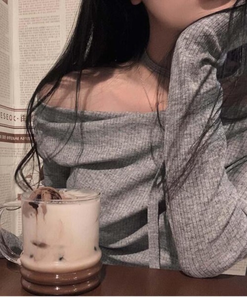 by muni:r（バイ ムニール）の「【お気に入り登録数63,000突破！】デートルックマフラーSETアンバランスTシャツ（Tシャツ/カットソー・レディース・グレー/ブラック/ベージュ・FREE）」の15枚目の写真