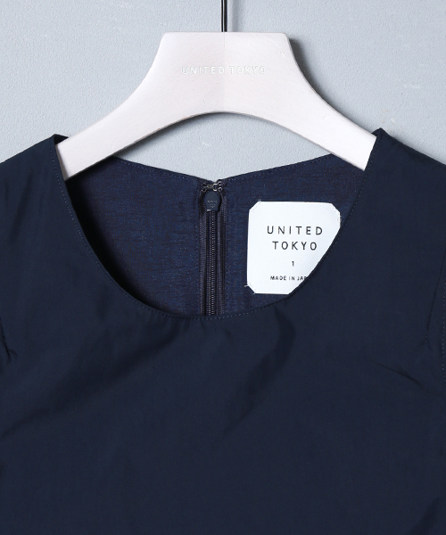 UNITED TOKYO（ユナイテッドトウキョウ）の「コットンナイロンバックフレアワンピース（ワンピース・レディース・ネイビー/ホワイト・1）」の12枚目の写真