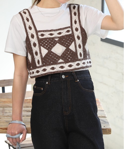ad thie（アドティエ）の「ショート丈 クロシェニット×Tee SET（Tシャツ/カットソー・レディース・レッド/ブラウン・FREE）」の2枚目の写真
