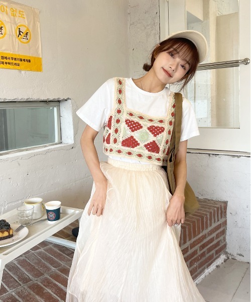 ad thie（アドティエ）の「ショート丈 クロシェニット×Tee SET（Tシャツ/カットソー・レディース・レッド/ブラウン・FREE）」の12枚目の写真