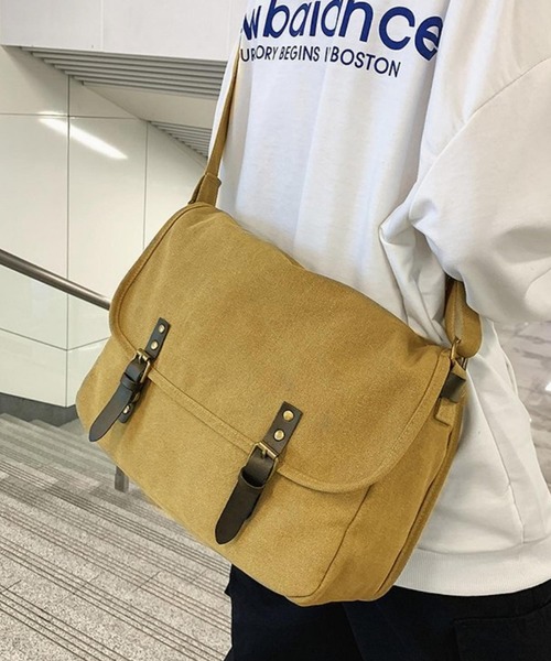 LA VORAGINE(ラ ヴォラジネ)の「大容量キャンバスショルダーバッグ キャンバス ポストマン ビッグショルダーバッグ メッセンジャーバッグ(メッセンジャーバッグ・レディース・グレー/カーキ/ブラウン/ブラック/ベージュ・FREE)」の7枚目の写真