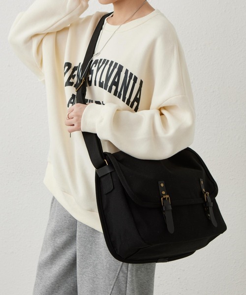 LA VORAGINE(ラ ヴォラジネ)の「大容量キャンバスショルダーバッグ キャンバス ポストマン ビッグショルダーバッグ メッセンジャーバッグ(メッセンジャーバッグ・レディース・グレー/カーキ/ブラウン/ブラック/ベージュ・FREE)」の20枚目の写真