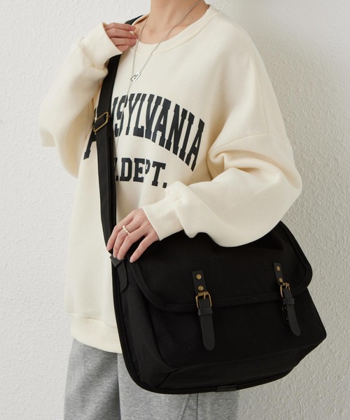 LA VORAGINE(ラ ヴォラジネ)の「大容量キャンバスショルダーバッグ キャンバス ポストマン ビッグショルダーバッグ メッセンジャーバッグ(メッセンジャーバッグ・レディース・グレー/カーキ/ブラウン/ブラック/ベージュ・FREE)」の18枚目の写真