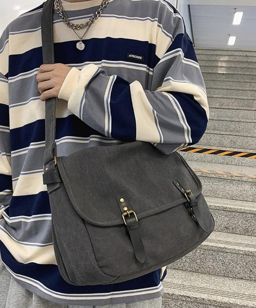 LA VORAGINE(ラ ヴォラジネ)の「大容量キャンバスショルダーバッグ キャンバス ポストマン ビッグショルダーバッグ メッセンジャーバッグ(メッセンジャーバッグ・レディース・グレー/カーキ/ブラウン/ブラック/ベージュ・FREE)」の14枚目の写真