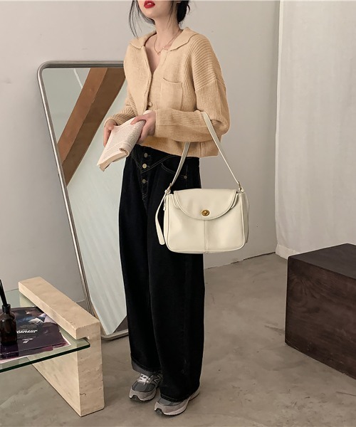 Miniministore(ミニミニストア)の「ショート丈ニット カーディガン トップス(カーディガン/ボレロ・レディース・ブラウン/ダークグレー/ベージュ・FREE)」の5枚目の写真