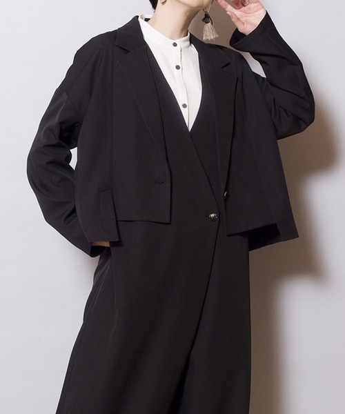 OSMOSIS(オズモーシス)の「ショートジャケット(テーラードジャケット・レディース・ネイビー/ブラック/ベージュ・ONE SIZE)」の3枚目の写真