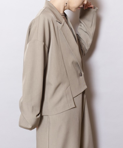 OSMOSIS(オズモーシス)の「ショートジャケット(テーラードジャケット・レディース・ネイビー/ブラック/ベージュ・ONE SIZE)」の18枚目の写真