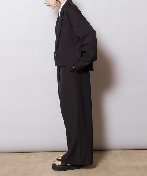 OSMOSIS(オズモーシス)の「ショートジャケット(テーラードジャケット・レディース・ネイビー/ブラック/ベージュ・ONE SIZE)」の14枚目の写真