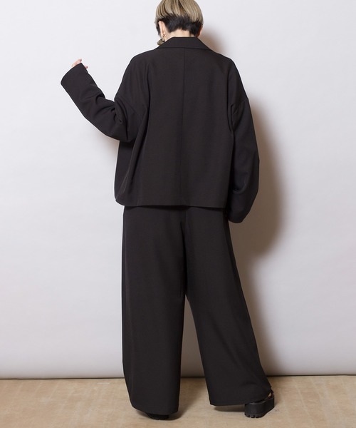 OSMOSIS(オズモーシス)の「ショートジャケット(テーラードジャケット・レディース・ネイビー/ブラック/ベージュ・ONE SIZE)」の13枚目の写真