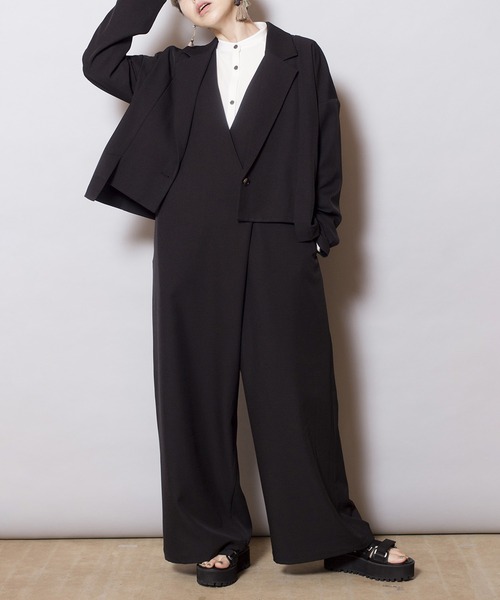 OSMOSIS(オズモーシス)の「ショートジャケット(テーラードジャケット・レディース・ネイビー/ブラック/ベージュ・ONE SIZE)」の11枚目の写真