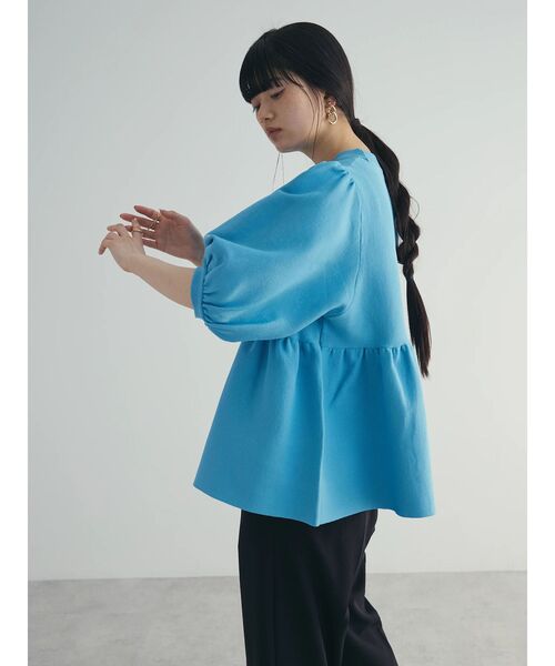 armonia(アルモニーア)の「a.ウエストギャザー袖ボリュームニット(ニット/セーター・レディース・ブラック/ブルー/グレー/アイボリー・FREE)」の5枚目の写真