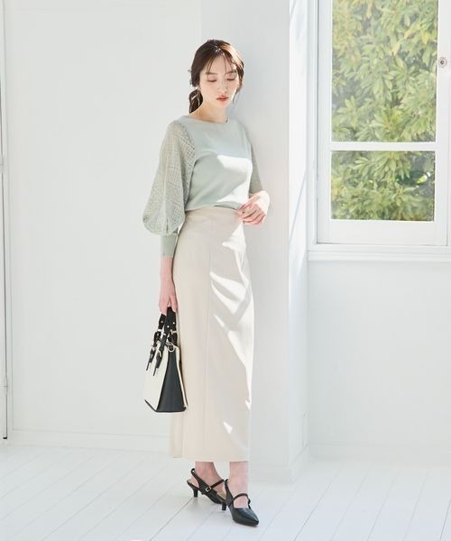 Andemiu(アンデミュウ)の「スリットIラインスカート111756(スカート・レディース・アイボリー/ブルー/ブラック/カーキ・SMALL/MEDIUM)」の2枚目の写真
