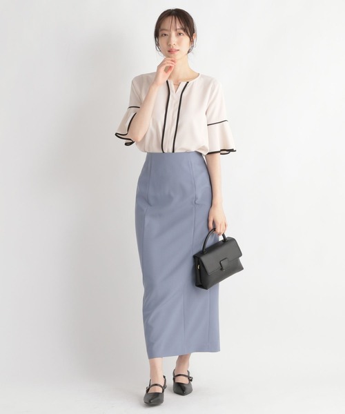 Andemiu(アンデミュウ)の「スリットIラインスカート111756(スカート・レディース・アイボリー/ブルー/ブラック/カーキ・SMALL/MEDIUM)」の12枚目の写真