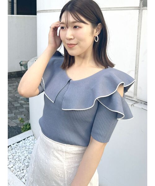 MERCURYDUO（マーキュリーデュオ）の「オープンショルダーラッフル