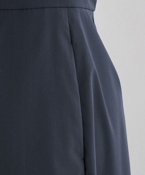 LOEFF(ロエフ)の「<LOEFF>TW タフタ オールインワン(つなぎ/オールインワン・レディース・ブラック/ネイビー・1/0)」の8枚目の写真
