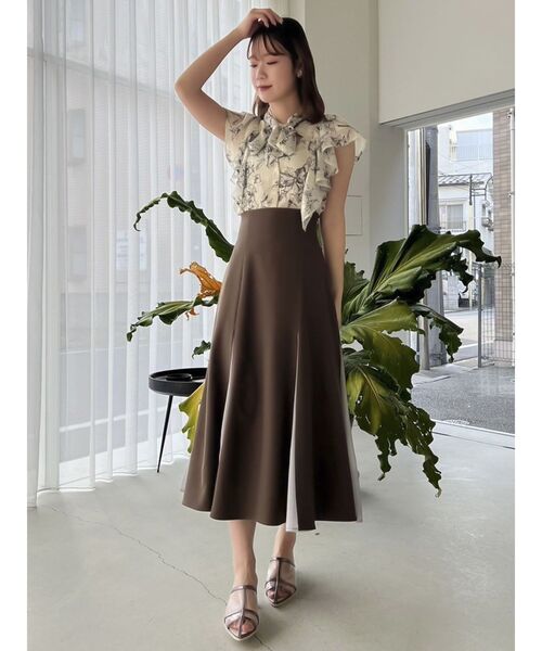 dazzlin(ダズリン)の「セミマーメイドスカート(スカート・レディース・アイボリー/ブラウン/ベージュ・SMALL/MEDIUM)」の9枚目の写真
