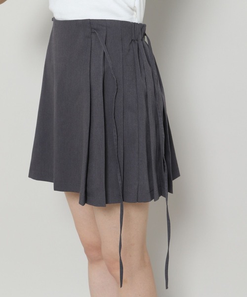 3.3 Field Trip （3.3フィールドトリップ）の「3.3 Field Trip／サイドプリーツ ミニスカート（裏地付き） 2105744（スカート・レディース・チャコール/ブラック・FREE）」の20枚目の写真