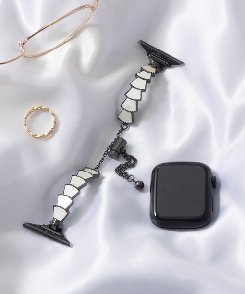 emonique(エモニーク)の「ステンレス製 Apple Watch バンド スマートウォッチバンド【38/40/41/42/44/45/49mm対応】(デジタル腕時計・レディース・ゴールド系その他/ピンクゴールド/シルバー×ブルー/ブラック/シルバー/ブラック×シルバー・38/42)」の1枚目の写真
