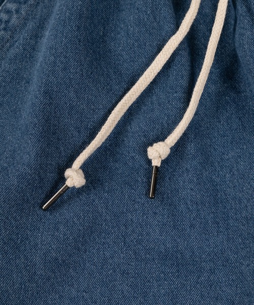 （What it isNt）ART BY MARKGONZALES（ワットイットイズント）の「【(What it isNt) ART BY MARK GONZALES/ワットイットイズント マークゴンザレス】ピスネーム付デニムバギーショーツ/ウエストシャーリング（デニムパンツ・メンズ・ダークインディゴブルー/ライトインディゴブルー/ケミカルウォッシュ/ブラック/ブラック系その他・M/L/XL）」の6枚目の写真