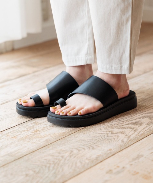 studio CLIP（スタディオクリップ）の「軽らくトングサンダル（サンダル・レディース・オフホワイト/ブラック/その他2/ブラウン・LARGE/SMALL/MEDIUM）」の16枚目の写真