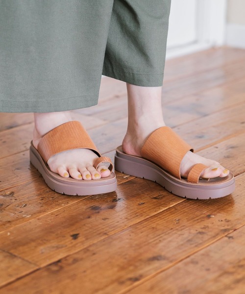 studio CLIP（スタディオクリップ）の「軽らくトングサンダル（サンダル・レディース・オフホワイト/ブラック/その他2/ブラウン・LARGE/SMALL/MEDIUM）」の19枚目の写真