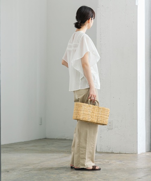 URBAN RESEARCH（アーバンリサーチ）の「袖フレアピンタック