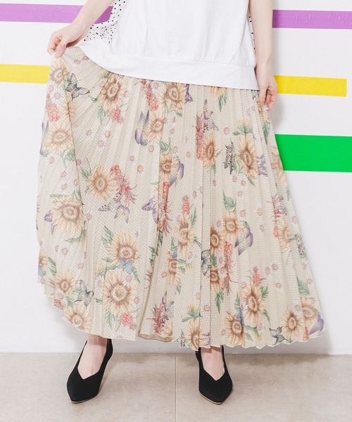 iS ScoLar（イズスカラー）の「542231：蝶花ひまわり柄メッシュプリーツスカート（スカート・レディース・ブラック/グリーン/アイボリー・M）」の3枚目の写真