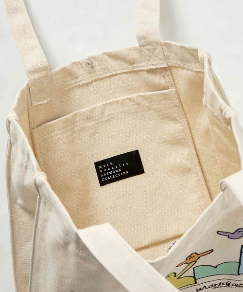 Mark Gonzales（マーク・ゴンザレス）の「【WEB・直営店限定】MARK GONZALES ARTWORK COLLECTION(マーク ゴンザレス)スクエアトートバッグ（トートバッグ・メンズ・ホワイト系1/ホワイト系2/ホワイト系3/ホワイト系4/ホワイト系5・FREE）」の19枚目の写真