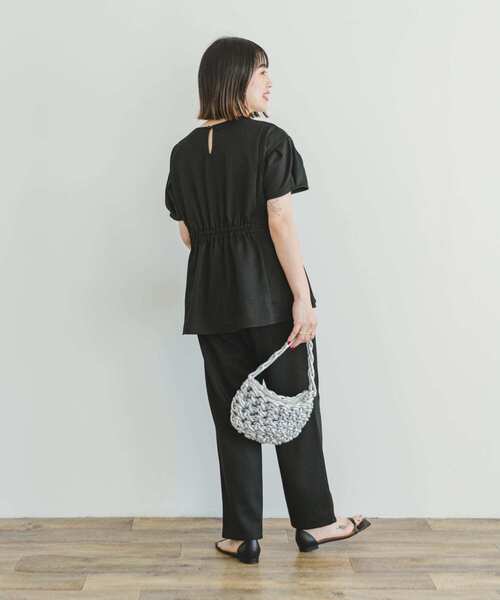 ITEMS URBANRESEARCH（アイテムズ アーバンリサーチ）の「ペプラムトップス×テーパードパンツ（パンツドレス・レディース・ブラック/オフホワイト・FREE）」の9枚目の写真