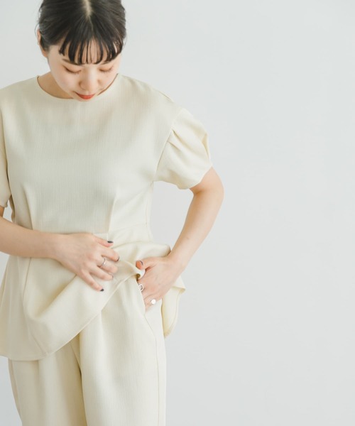 ITEMS URBANRESEARCH（アイテムズ アーバンリサーチ）の「ペプラムトップス×テーパードパンツ（パンツドレス・レディース・ブラック/オフホワイト・FREE）」の11枚目の写真