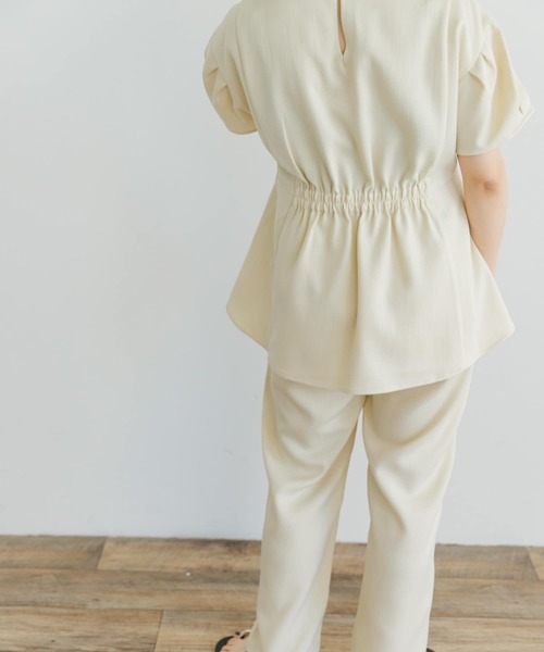 ITEMS URBANRESEARCH（アイテムズ アーバンリサーチ）の「ペプラムトップス×テーパードパンツ（パンツドレス・レディース・ブラック/オフホワイト・FREE）」の14枚目の写真