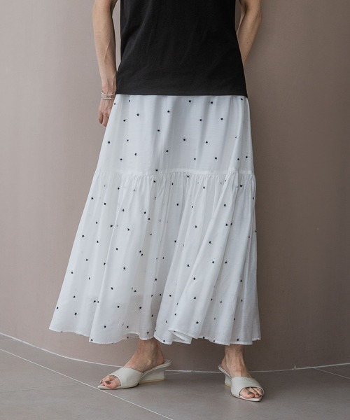 A part by（アパートバイ）の「ドットシシュウギャザースカート（スカート・レディース・オフホワイト/ブラック・FREE）」の9枚目の写真