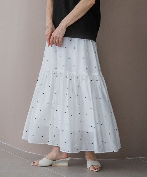 A part by（アパートバイ）の「ドットシシュウギャザースカート（スカート・レディース・オフホワイト/ブラック・FREE）」の8枚目の写真