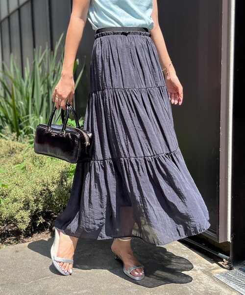 NOLLEY’S(ノーリーズ)の「ウォッシャブル割繊ティアードスカート(スカート・レディース・ベージュ/ベビーピンク/ネイビー・2/1)」の17枚目の写真