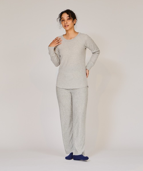 HANES(ヘインズ)の「【Hanes/ヘインズ】レディース クルーネック(Tシャツ/カットソー・レディース・ブラック/オフホワイト/ヘザーグレー/ダークネイビー・FREE)」の8枚目の写真